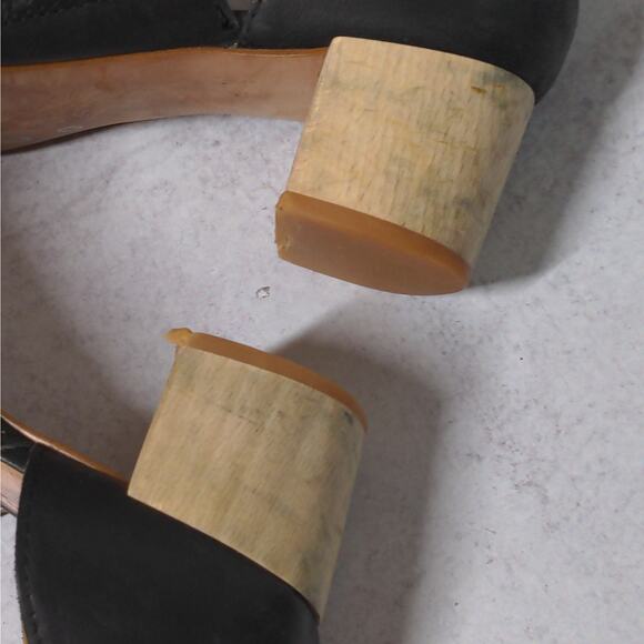 Madewell Black Lowcut Bootie – Size 6.5 – Minor Flaws - Picture 5 of 16